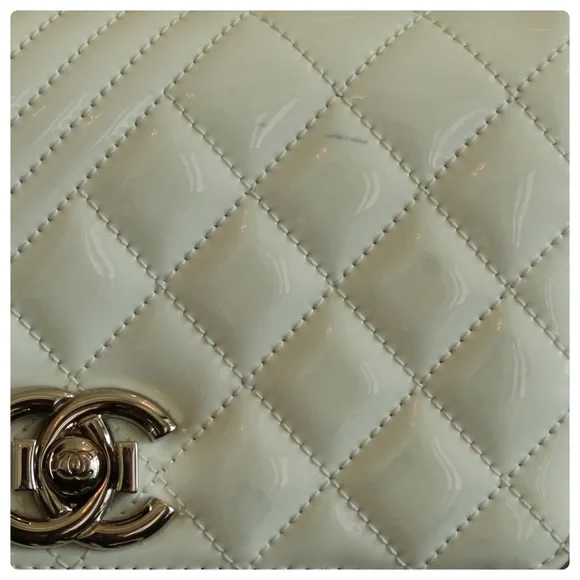 CHANEL ⭐️AUTHENTIC⭐️Small Patent Coco Boy Flap Bag - Picture 15 of 17